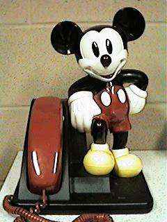 Mickey Leaning