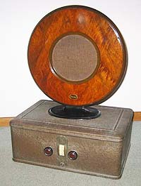US Apex 37 Radio