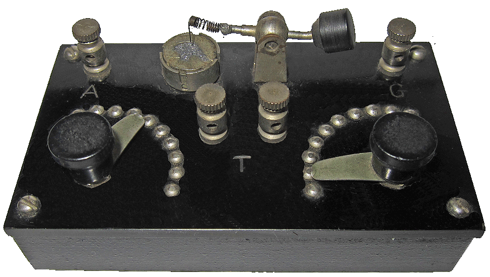 Type 1 Beaver Baby Grand crystal radio