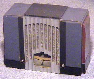 Kadette wood radio