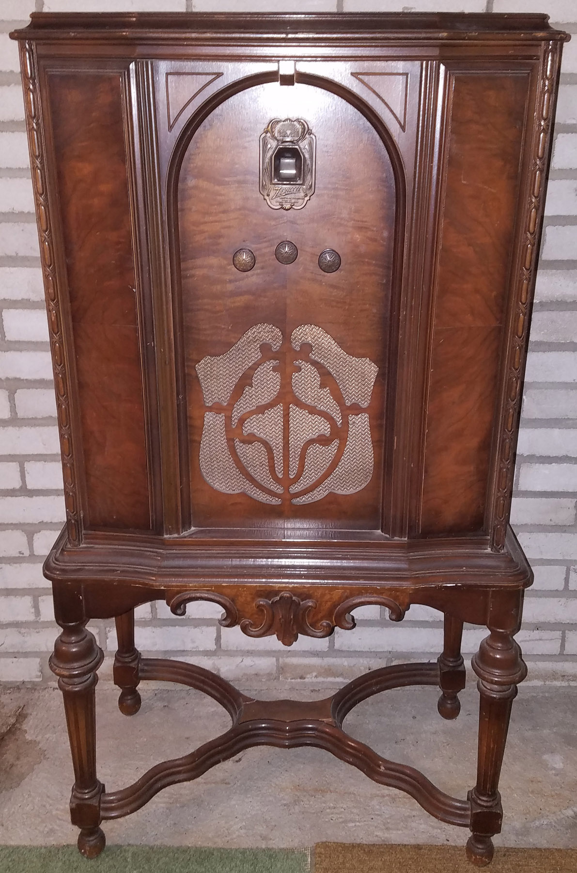 Zenith model RH Highboy AM Radio